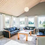 Awesome Home In Spottrup With Sauna *