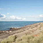 Сasa de vacaciones Awesome Home In Spottrup With Sauna