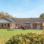 Awesome Home In Spottrup With Sauna *